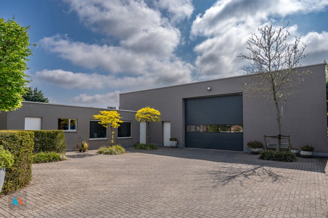 Kantoorruimte met parkeergelegenheid