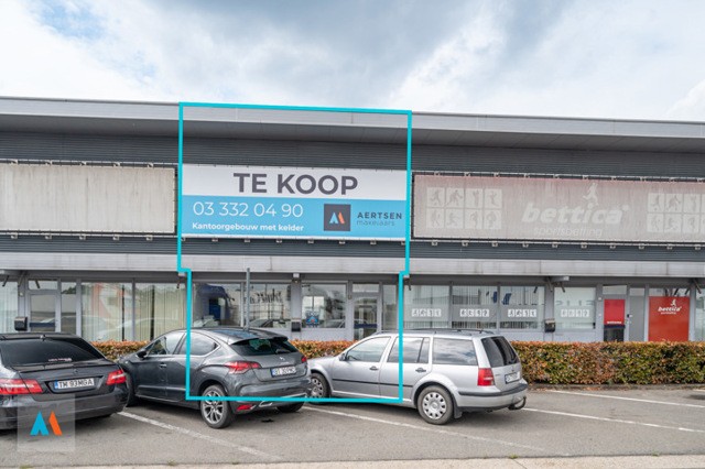 Kantoorgebouw 2