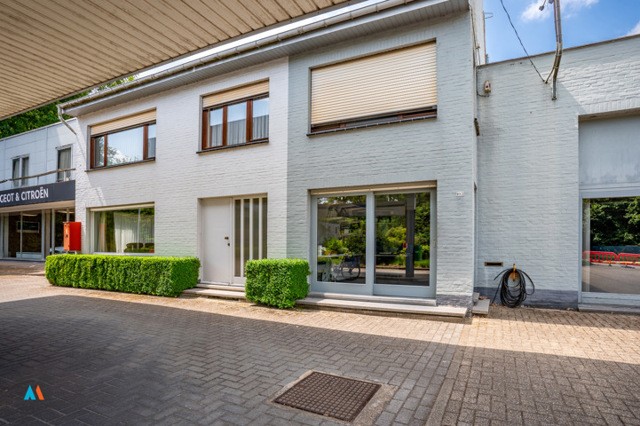 Garagebedrijf met woonst 5