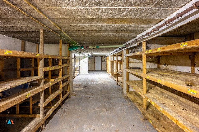 Garagebedrijf met woonst 17