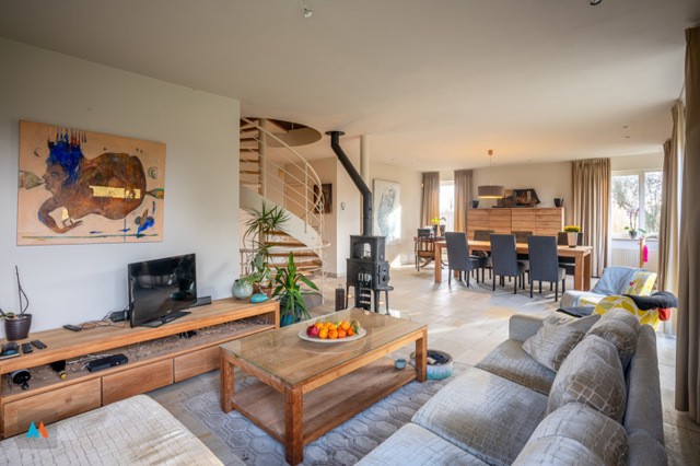 E20263143 - Agrarisch bedrijf met woning en loods 8