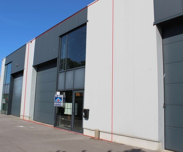 H20263194 - Opslagruimte in KMO zone, met parking