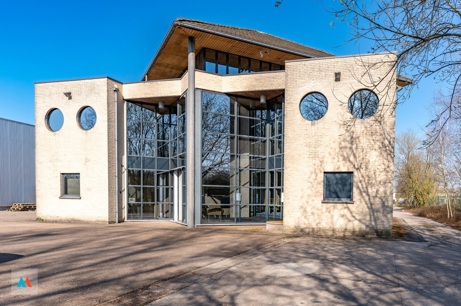 Modern Kantoorgebouw