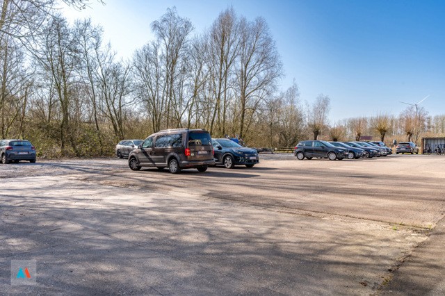 Modern Kantoorgebouw 18